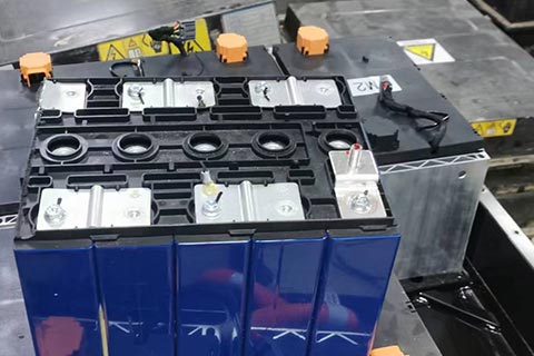 青马厂三元锂电池回收-动力电池回收公司